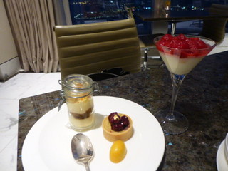 Four Seasons Hotel Hong Kong -
