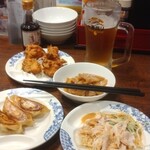 バーミヤン  - 唐揚げ・メンマ・餃子・蒸し鶏の胡麻ソース