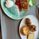 Restaurant(星野リゾート 1955 東京ベイ) - フレンチトーストとパンたち