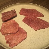 焼肉うしごろ 新宿三丁目店 - 