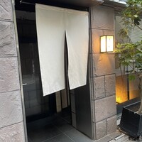 よろにく - ひっそりと佇む感じ。