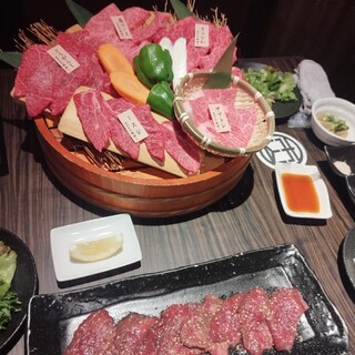 焼肉名匠 山牛 - 料理写真: