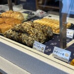 かま栄 工場直売店 - 