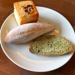 ビストロ ルパ - 自家製のパンも美味しそう♪