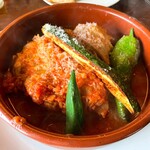 ビストロ ルパ - 料理写真:とりモモトマト煮込み