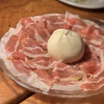 カルネジーオ イースト - 