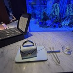 上野 アクアリウムレストラン Nautilus - ミニバッグに見えるが...