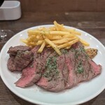 キッチン タニ - 料理写真:NZ産ステーキフリット200g（2800円）