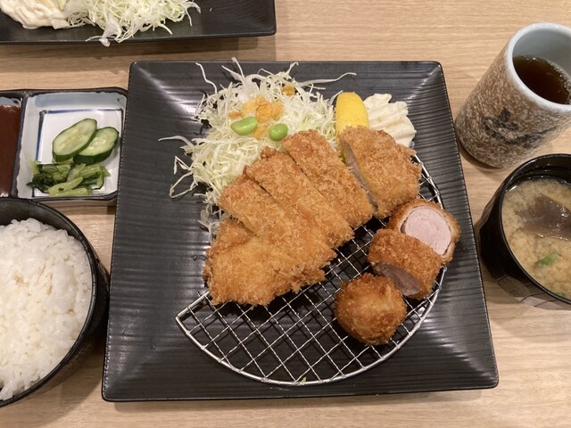 とんかつKYK アベノ地下街店 （けーわいけー） - 天王寺