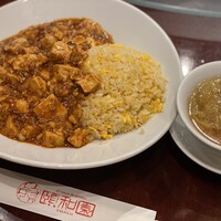個室中華 頤和園 溜池山王店 - 