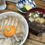 みなと食堂 - ついてくるみそ汁が美味しい