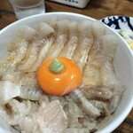 みなと食堂 - 平目えんがわ半々丼