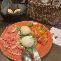 オービカ モッツァレラバー 梅田店 - 