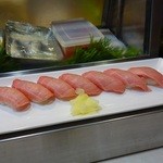 登鮨 - 料理写真:上まぐろ寿し