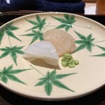 礒田 - おこぜ　白イカ
      おこぜの皮、いぶくろ肝ポン酢あえ（写真なし）
      
      