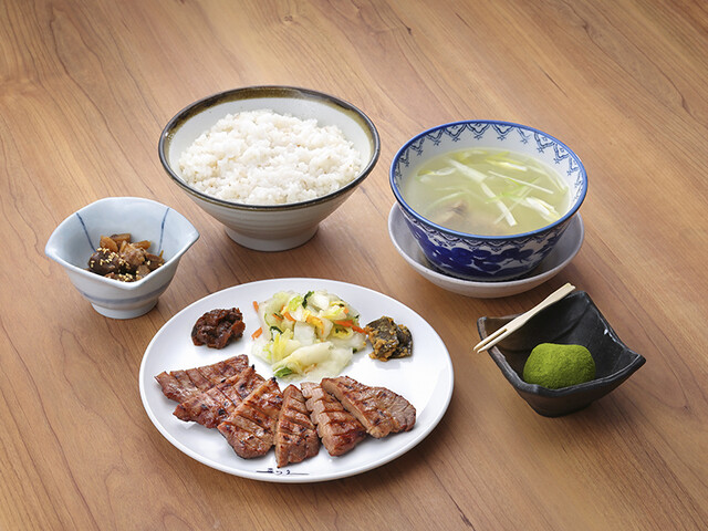 牛たん炭焼き 利久 名取店（ぎゅうたんすみやき りきゅう） - 名取（牛タン）の写真