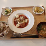 トーコーキッチン - ミートボールトマト煮 副菜二品 豚汁 ご飯