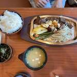 ステーキ サロン アンガス - 