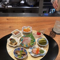 紅梅本楼 - 前菜８種盛り合わせ
