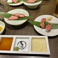 飛騨牛一頭家 馬喰一代 長良本家 - 
