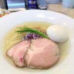 宍道湖しじみ中華蕎麦 琥珀 東京本店 - 味玉中華そば〈塩〉