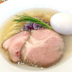 宍道湖しじみ中華蕎麦 琥珀 東京本店 - 味玉中華そば〈塩〉