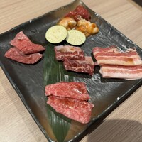 近江うし 焼肉 にくTATSU 青山本店 - 