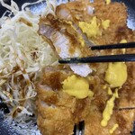 盛かつ - カラシ大目に。油断してたらきた(c" ತ,_ತ)