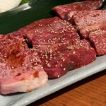 匠家 安川店 - ファミリーセット飛騨牛大皿盛り（ロース、もも、カルビ）