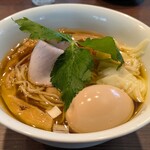 支那蕎麦屋 藤花 - 特製しょうゆらぁ麺（1350円）