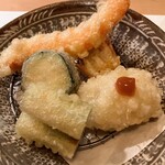 ひろ作 - 夏の天ぷら盛り合わせさんでーす。②