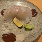 すしやのたい悟 - クエの昆布〆、塩＆山葵醤油で・・