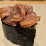 すしやのたい悟 - 赤貝紐軍艦