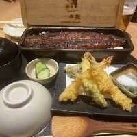 うなぎ四代目菊川 東京駅黒塀横丁店 - 