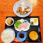 おうちごはん はるね - 本マグロのカマ（塩焼き）+カマトロ定食