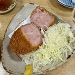大衆酒場 酒呑んで飯食って蛙之介 - 厚切りハムカツ