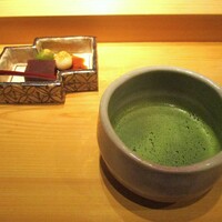 鮨ひばり - お茶と和菓子。