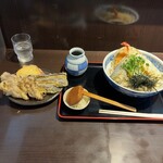深山うどん - "海老天ぶっかけ(中)"1,260円と　＆"野菜天盛合せ"390円♪