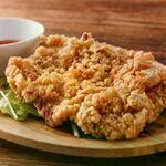 鶏もも肉の1枚唐揚げ スウィートチリソース