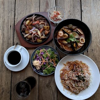 SON Records & Ambient Cafe_0