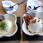 手打ちそば きた戸 - そば茶アイス　350円/そば一郎のバニラアイス　350円