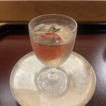 銀座 虎あら - ミニトマトとじゅんさい