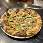 ピッツェリア ブラチェリア チェザリ - 本日のピッツァ　キーマカレーピッツァ