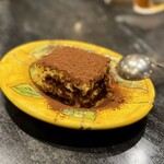 ピッツェリア ブラチェリア チェザリ - デザートのティラミス