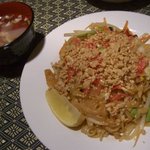 タイ料理サバイ・サバイ - パッタイ