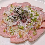 NEO‐SNAPPER　CARNAVAL - 豚タンのカルパッチョ