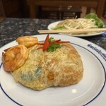 Thip Samai Restaurant - Padthai with shrimp oil, fresh deep-sea prawns, and wrapped with egg