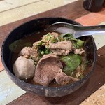 เตี๋ยว ตก กะลา สาขา 1 - nam tok soup