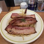 あるでん亭 新宿センタービル店 - アリオ　オリオ　ベーコン乗せ　1680円