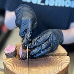 牛たんの檸檬 - 目の前でカット